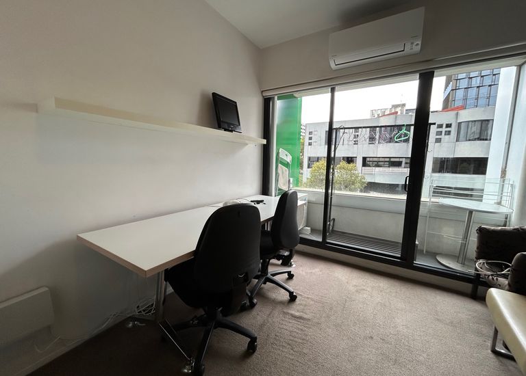 402 / 139 Bouverie Street, Carlton