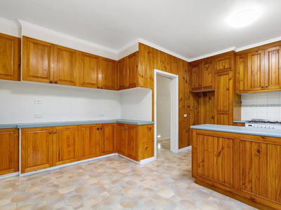 11 McGhee Street, Sale
