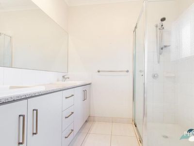 2 Fortescue Boulevard, Manor Lakes