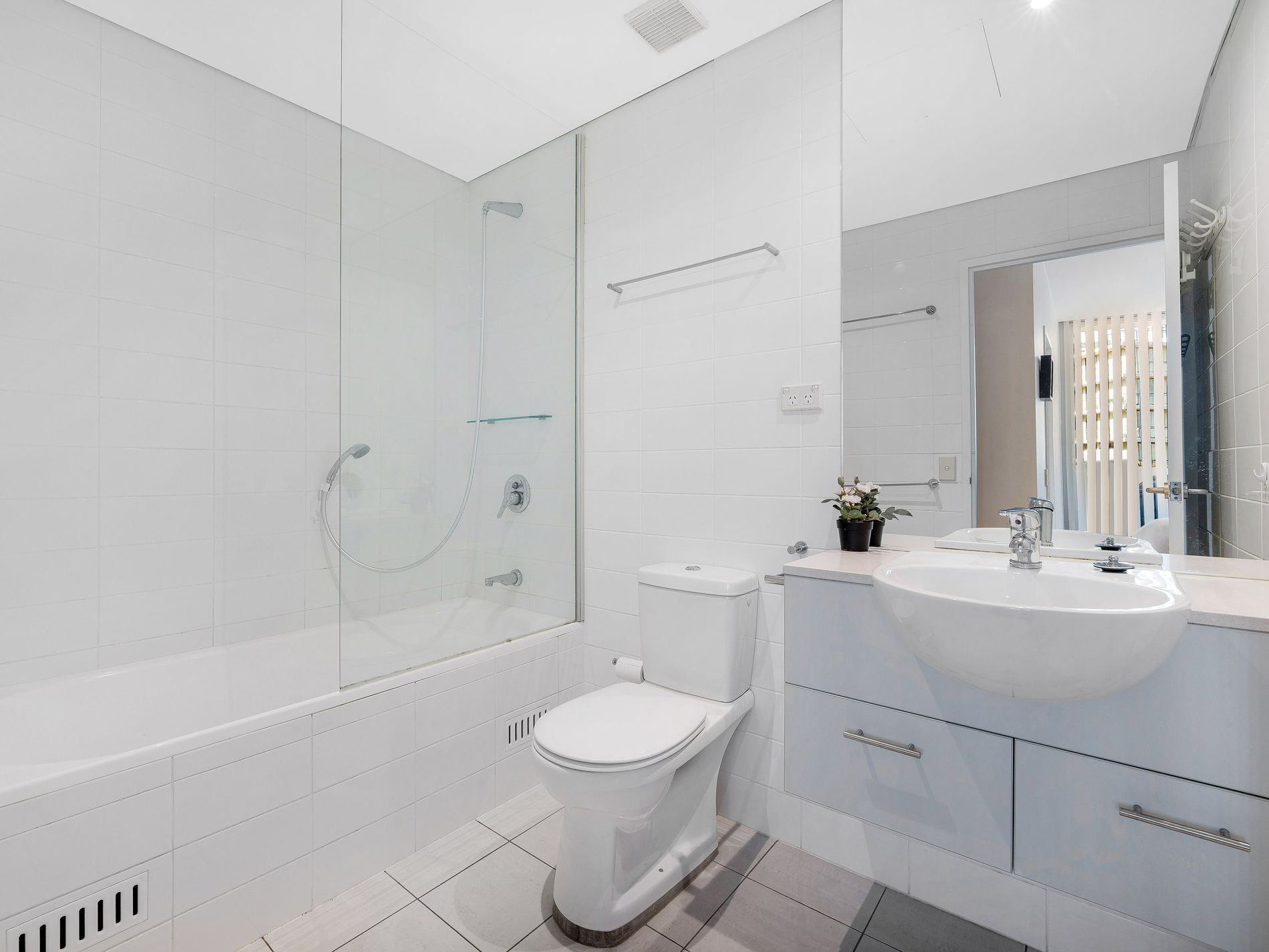 141 / 555 Princes Highway, Rockdale