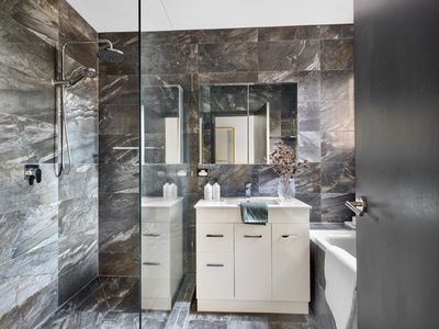 2 / 85 Kernot Street, South Kingsville