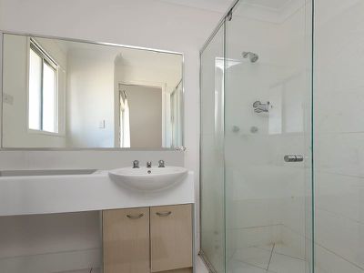 43 / 75 Outlook Pl, Durack