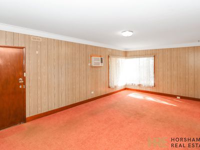2 / 2 Olympic Street, Horsham