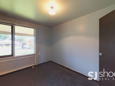 12 Columbia Drive, Dubbo