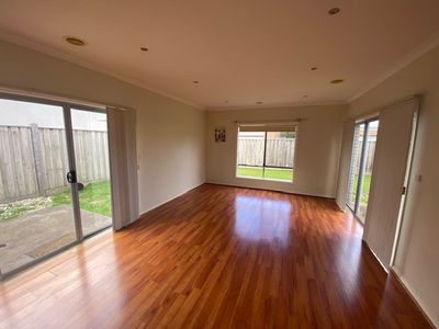 61 Fantail Crescent, Williams Landing