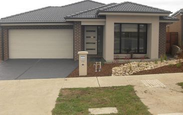 13 Prospect Way, Officer