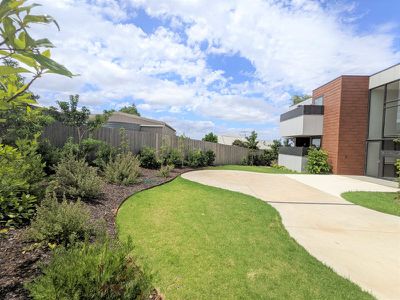 2 / 102 Colac Road, Highton