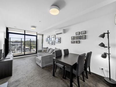 909B / 8 Grosvenor Street, Abbotsford