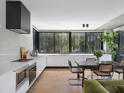 22 / 293 Alison Road, Coogee