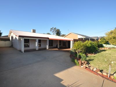6 Moonah Street, Dubbo