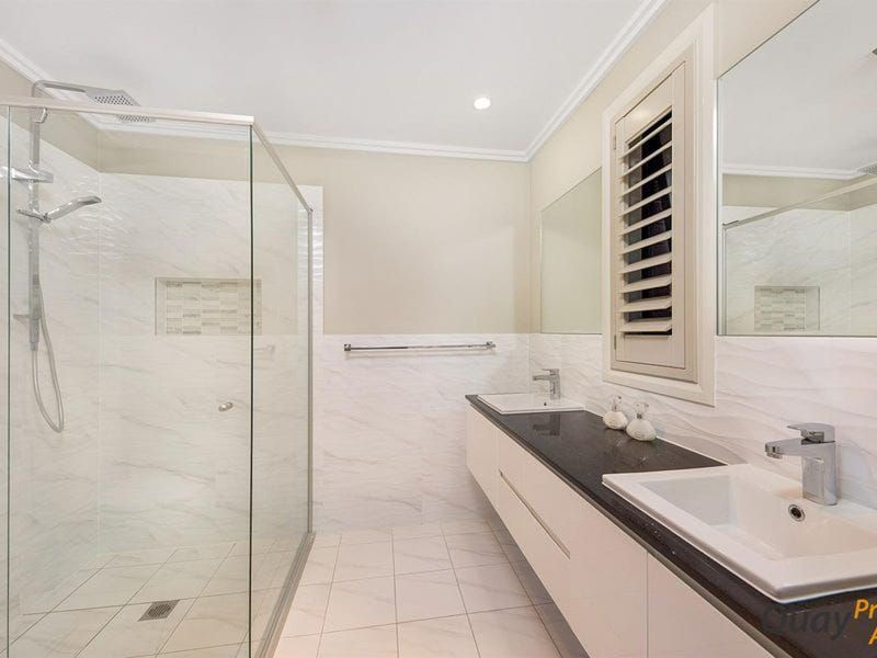 8 Winn Grove, Camden