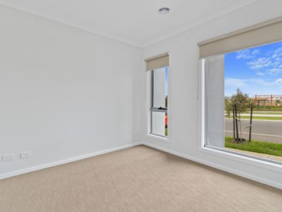 73 Millbrook Drive, Wyndham Vale