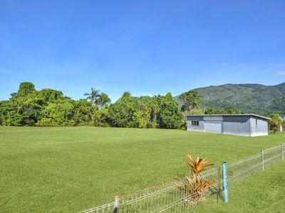 167 Murray Street, Tully