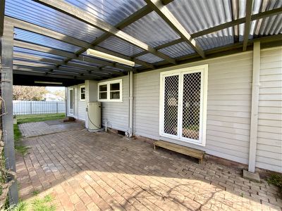 3 Little Queen Street, Forbes