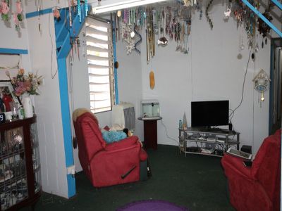 27 Rainbow Road, Towers Hill