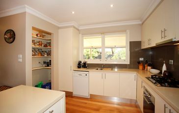 40 Railway Avenue, Beaconsfield