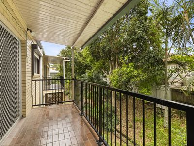 12 / 23 Augustus Street, Toowong