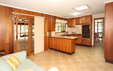 28 Leadbetter Road, Beaconsfield Upper
