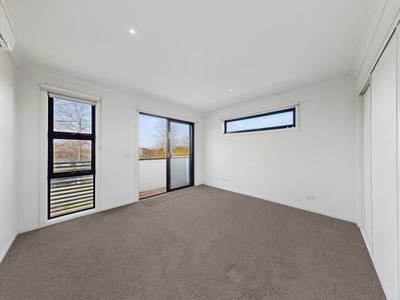 19 Flemington Rise, Officer