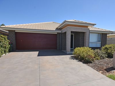 63 Champagne Drive, Dubbo