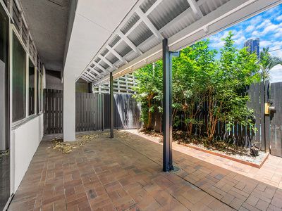 4 / 67 St Pauls Terrace, Spring Hill