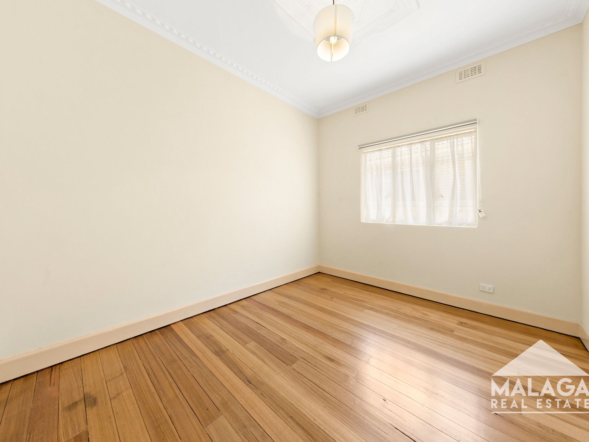 43 Lester Avenue, St Albans