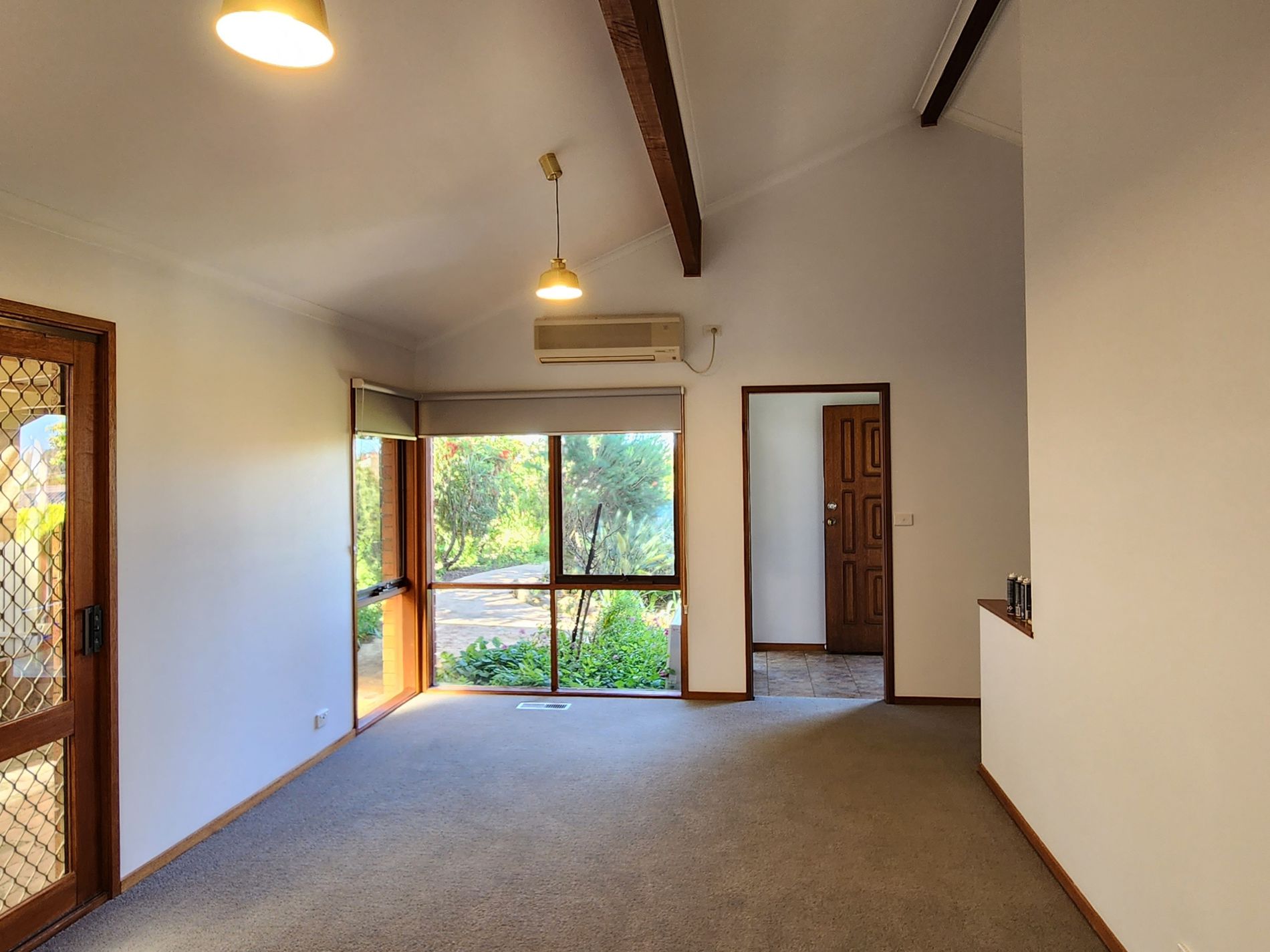 9 HANLEY CRESCENT, Seymour