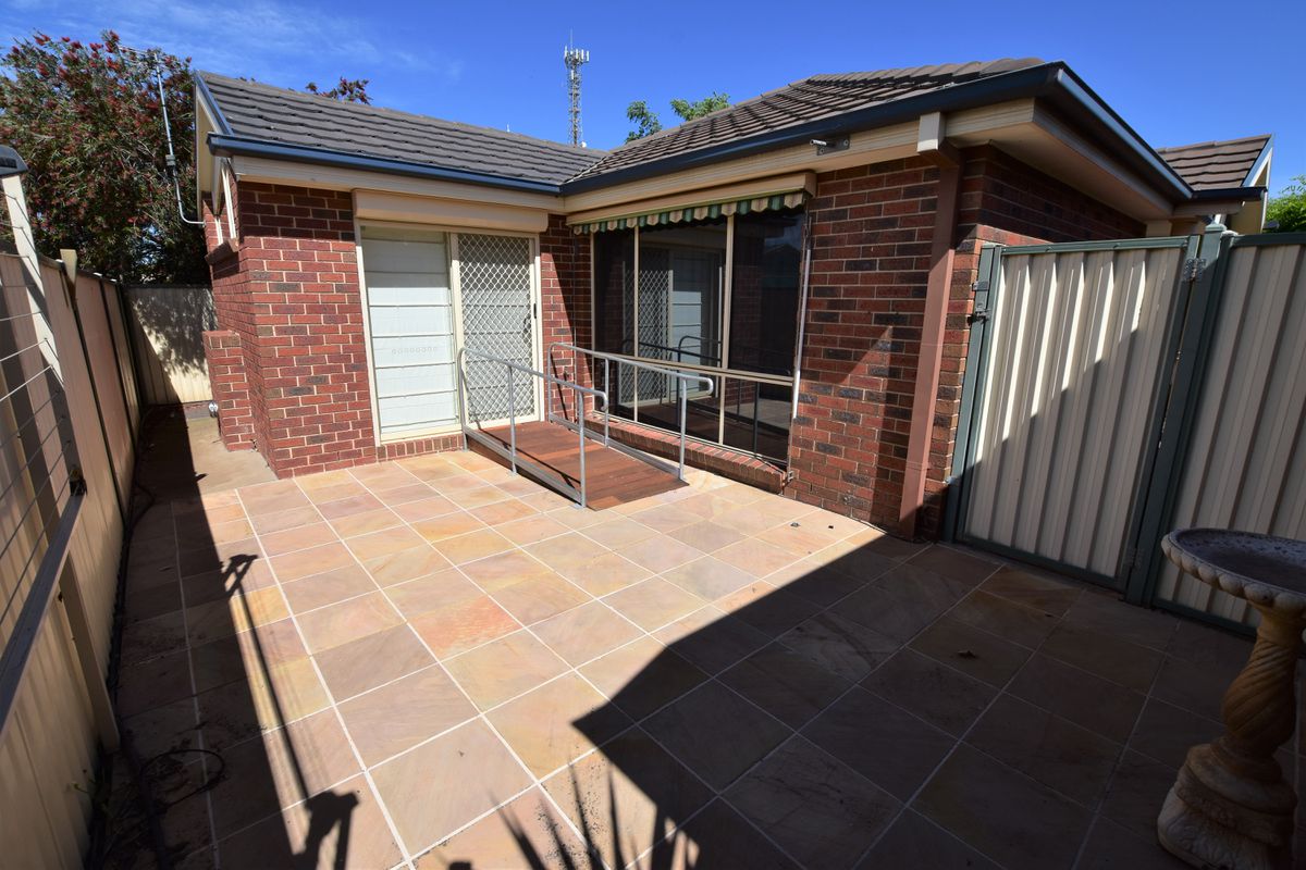 3 / 8-10 Unwin Street, Kyabram