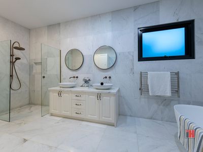 17 First Avenue, Kew
