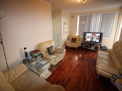 12 / 30 Barber Avenue, Eastlakes