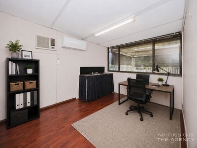 4 Pirra Court, Craigie