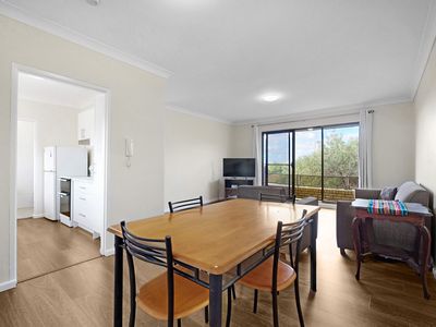 8 / 16 Central Avenue, Westmead