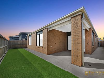 9 Lydney Street, Wyndham Vale