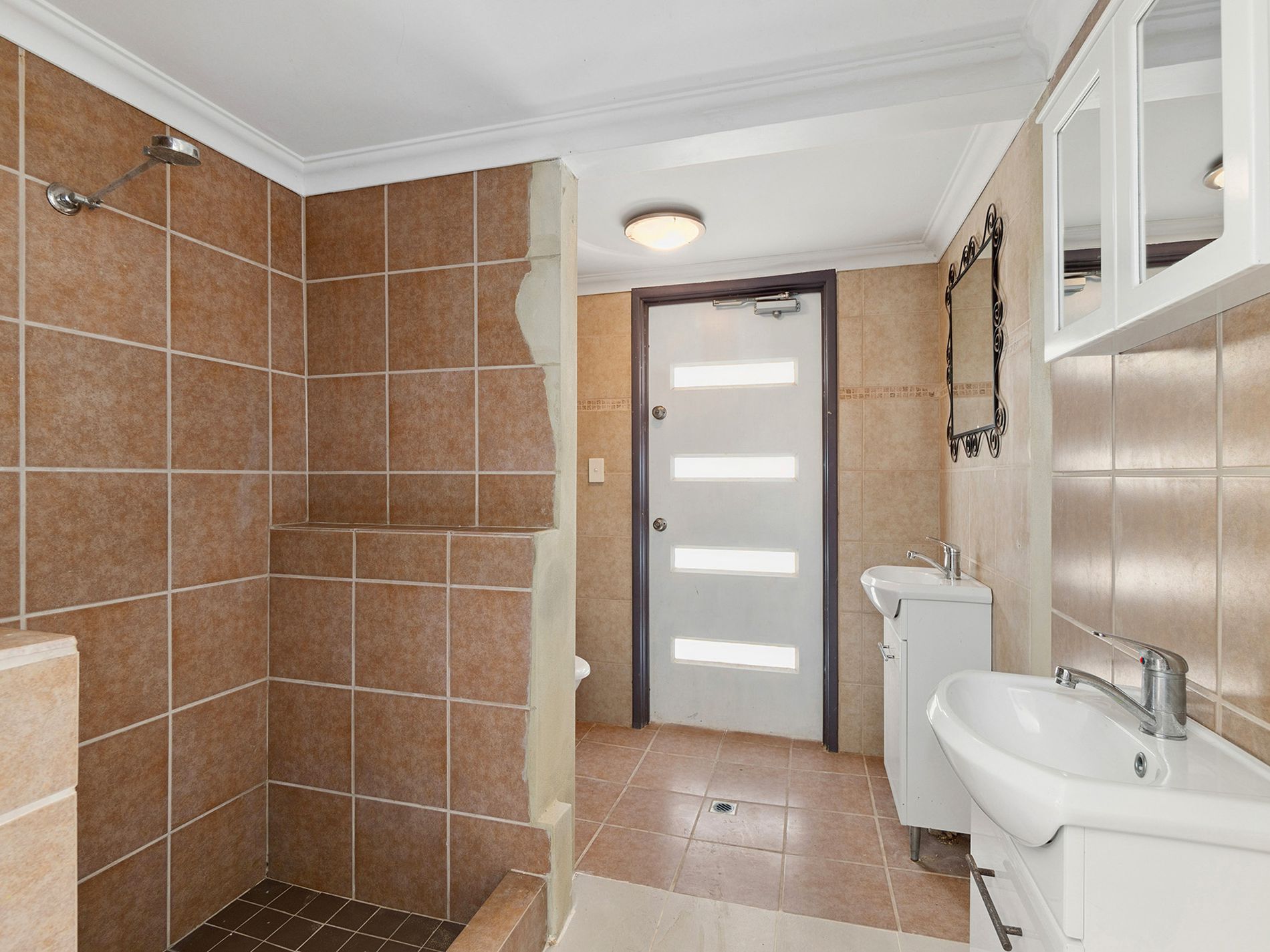 5 St Georges Avenue, Champion Lakes