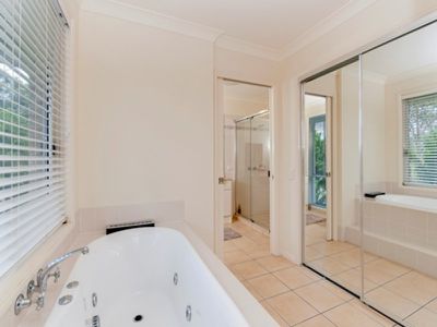 11 Sovereign Strait, Karalee