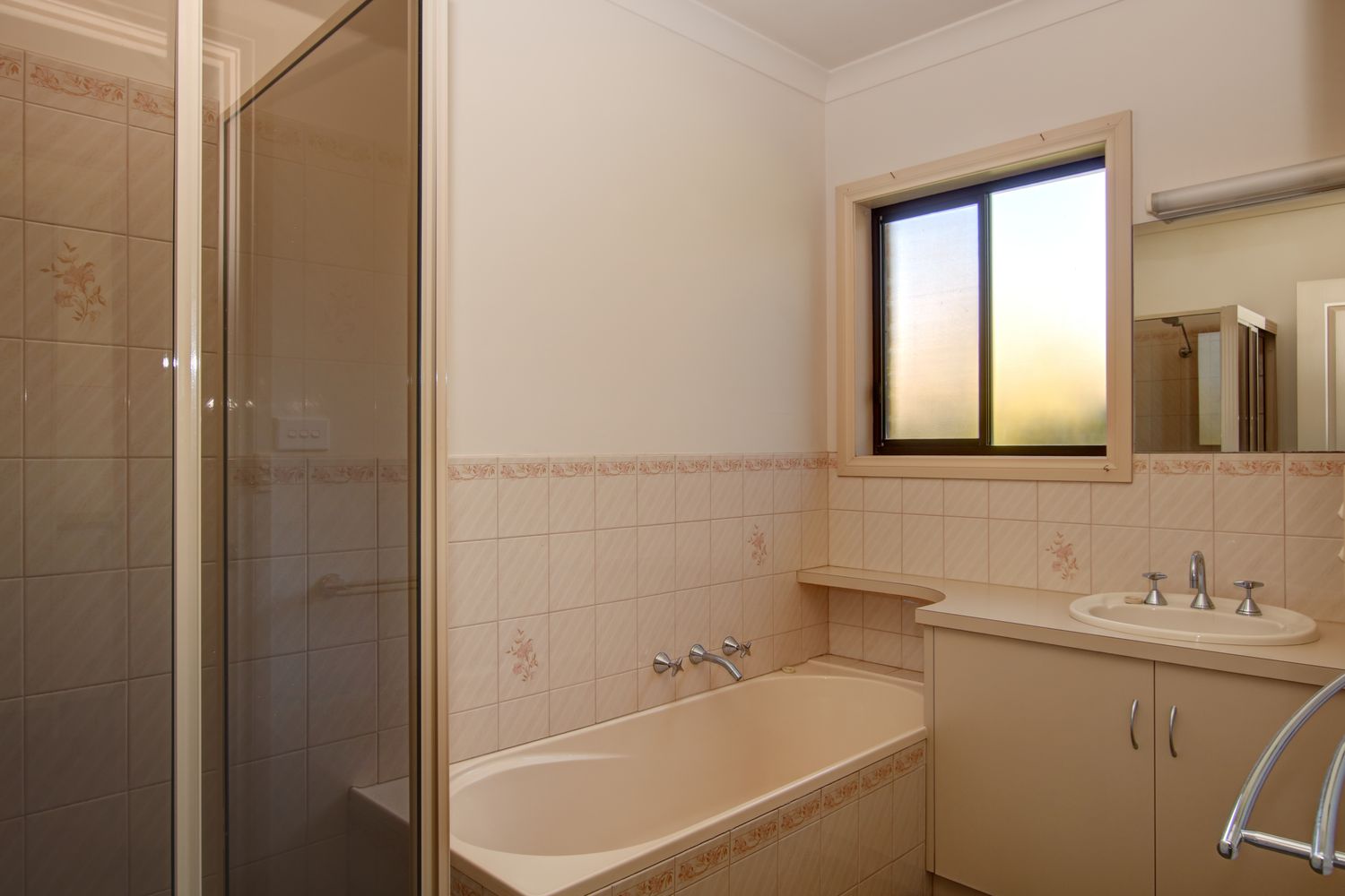 1 Harmer Court, Horsham