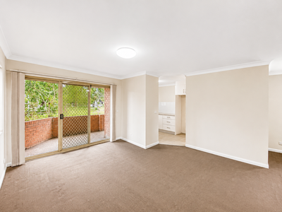 4 / 4 Railway Parade, Westmead