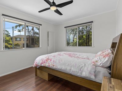 6 Kelyndar Street, Banyo