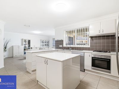 95 Lilydale Drive, Woodcroft