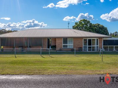 30 John Moffat Road, Gooburrum