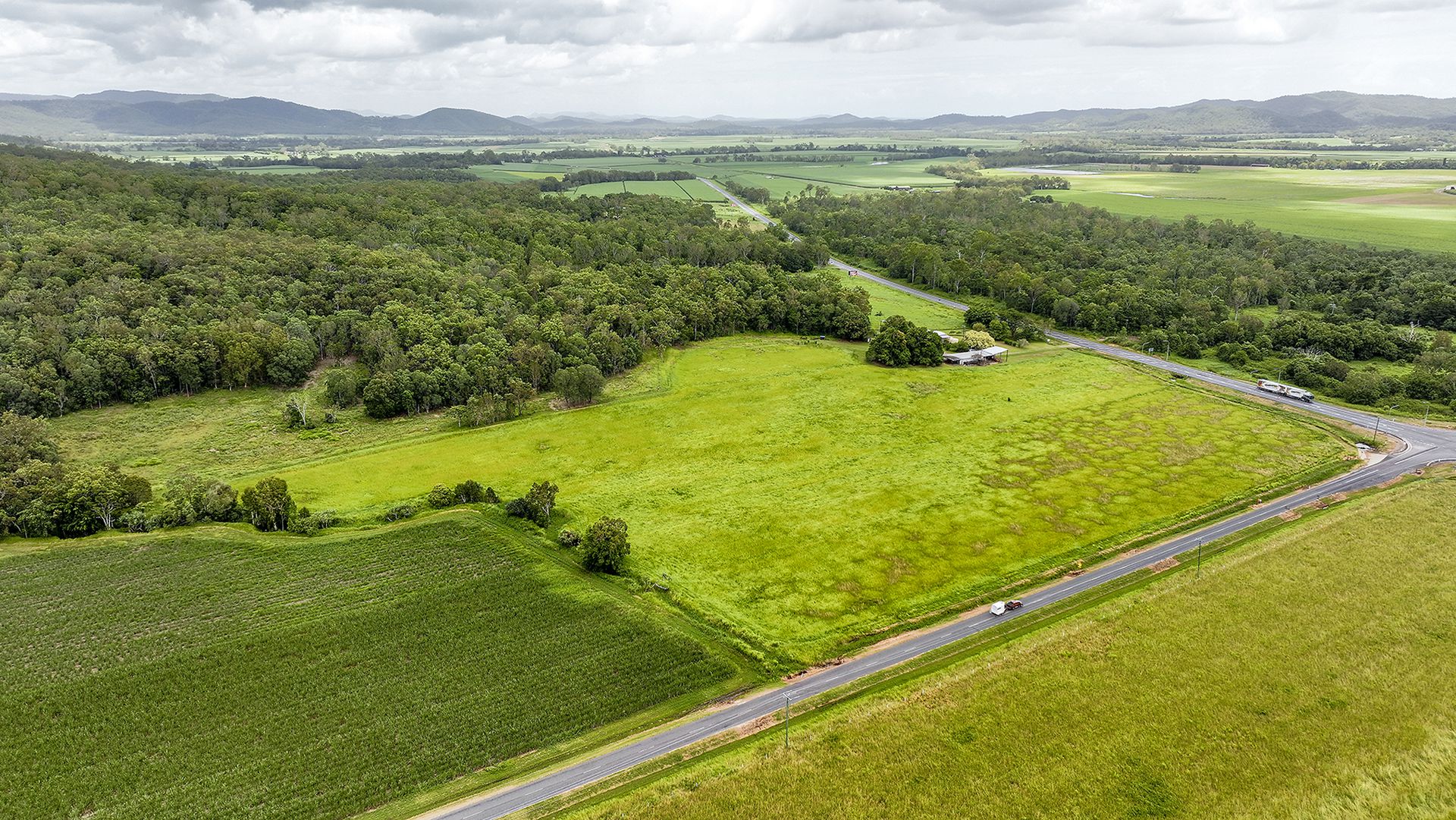 3475 BRUCE HIGHWAY, Kuttabul