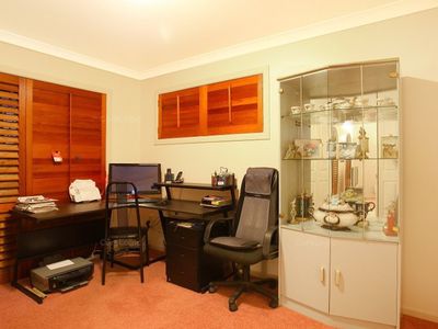 39 Glenwater Crescent, Helensvale