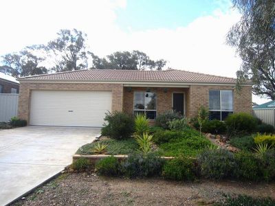 16 The Heath, Eaglehawk