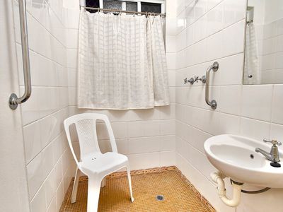 3 OLIVE STREET, Manoora