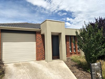 10 Sahara Way, Truganina