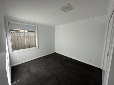 93 Champagne Drive, Dubbo