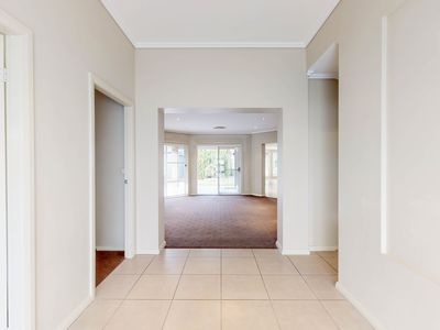 450 WHEELERS LANE, Dubbo
