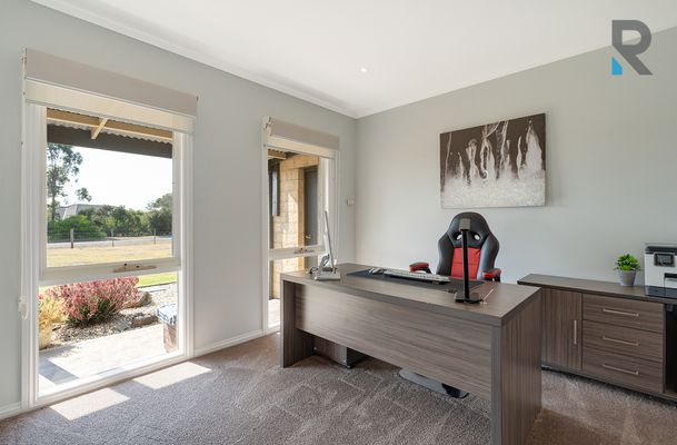 45 The Ridge, Oaklands Junction