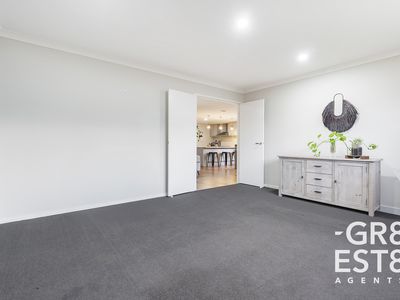 56 Ranfurlie Boulevard, Cranbourne West
