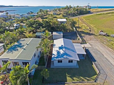 1 Davidson Street, Cooee Bay